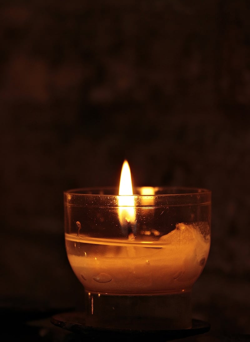Floating Candles in Water Bowls